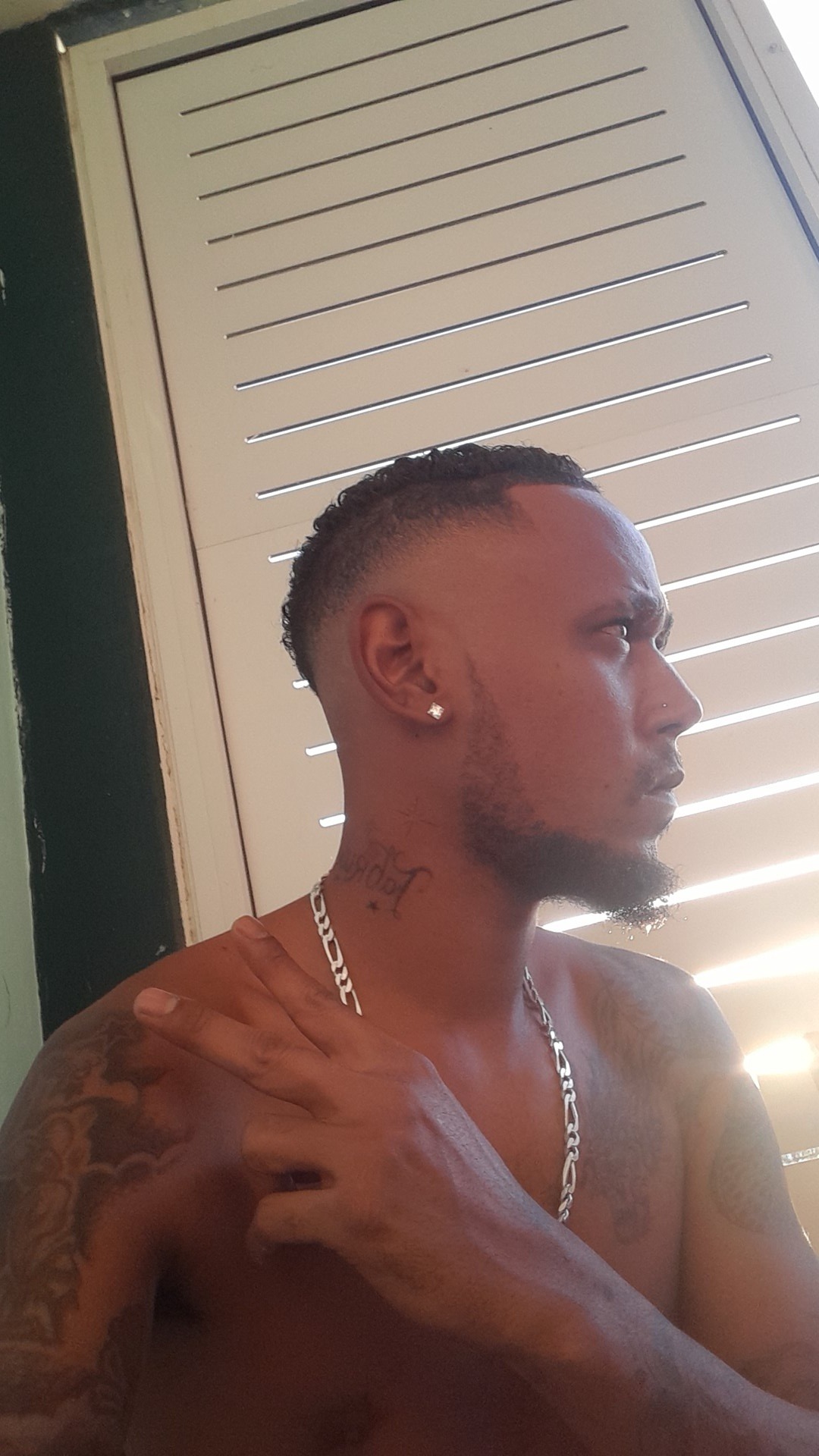 Profil de Jeffray, 32 ans, Speed Dating Suisse à Ascharina