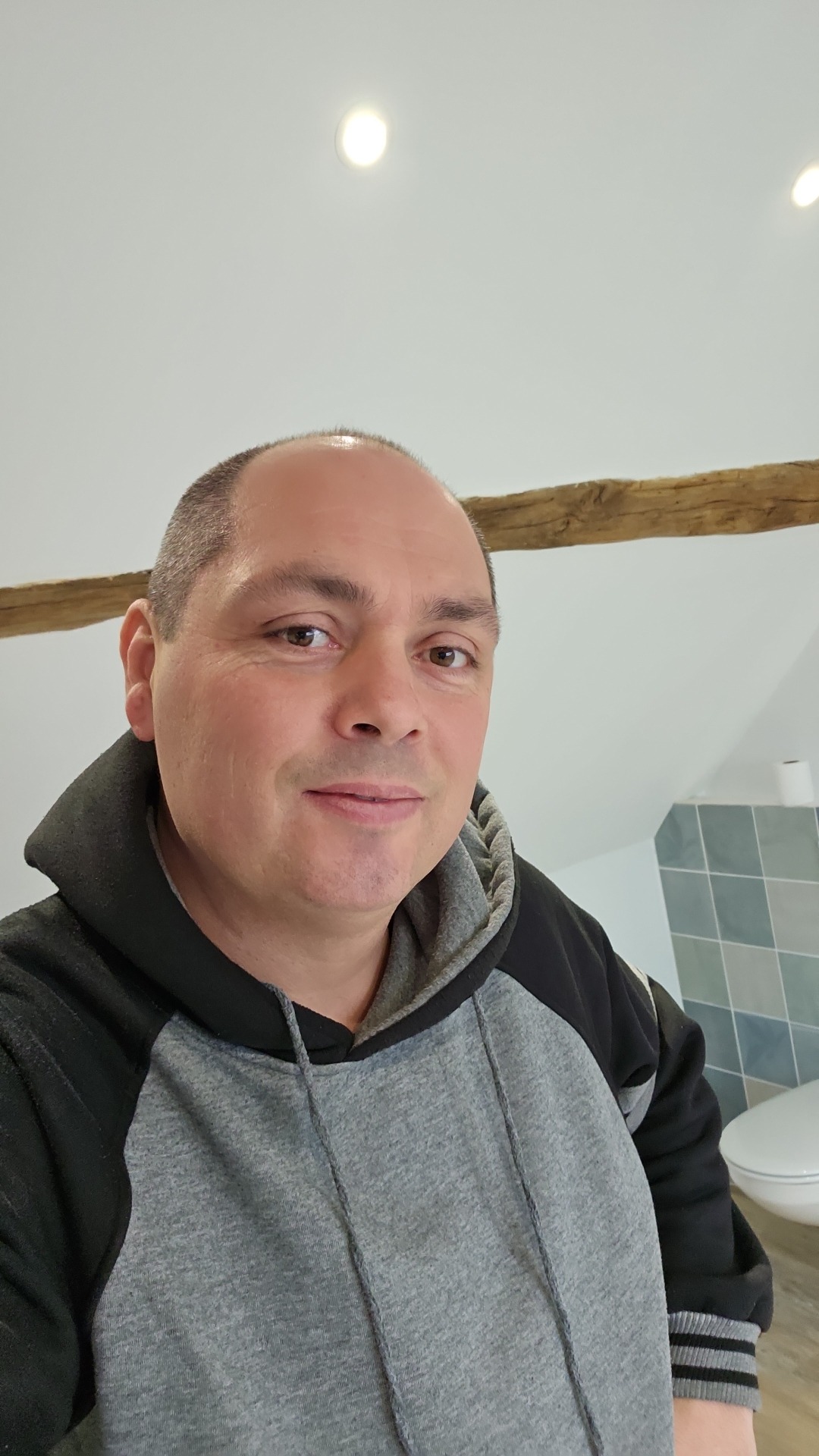 Profil de Nans, 46 ans, Speed Dating Suisse à Rongellen