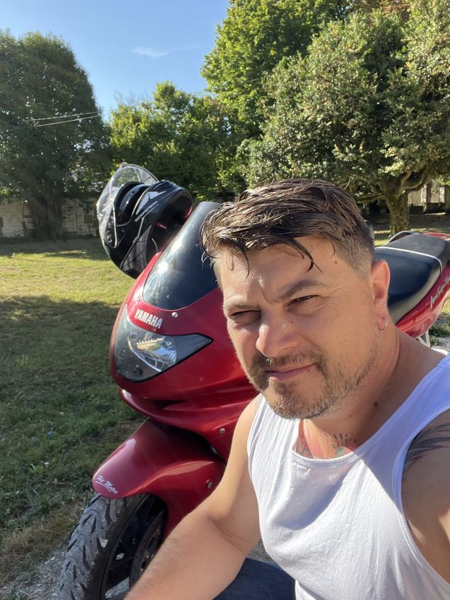 Profil de Emrik, 44 ans, Speed Dating Suisse à Assens