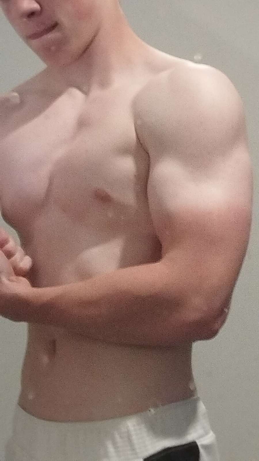 Profil de Hachimi, 19 ans, Speed Dating Suisse à Appenzell Meistersrüte