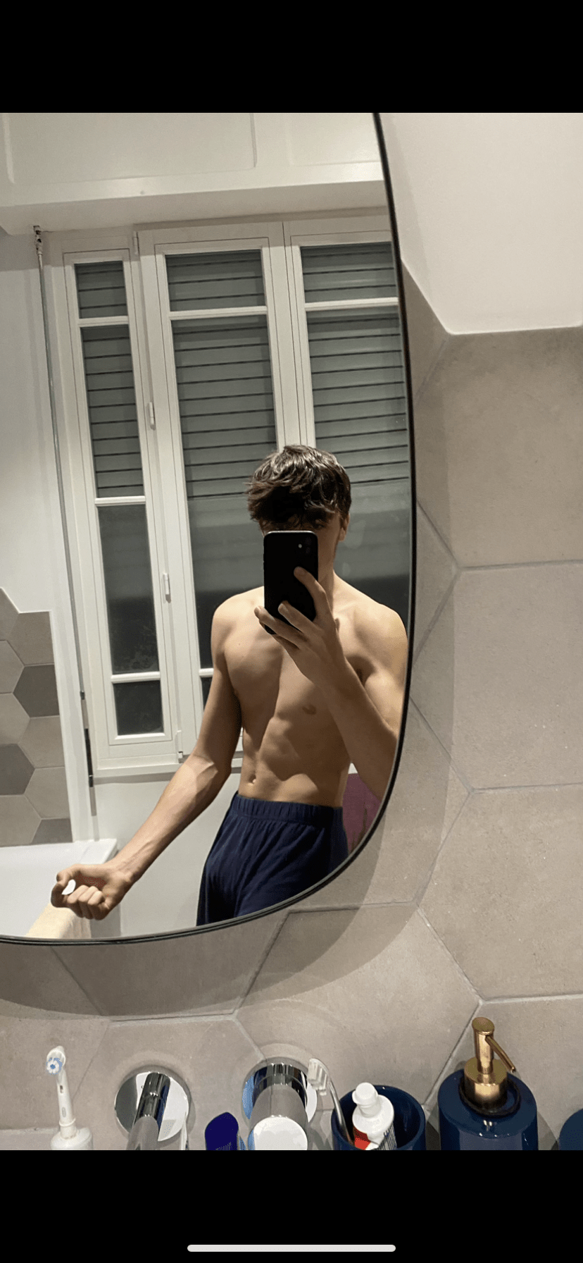 Profil de Kays, 18 ans, Speed Dating Suisse à Oleyres