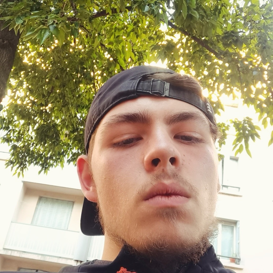 Profil de Lyrone, 20 ans, Speed Dating Suisse à Termen