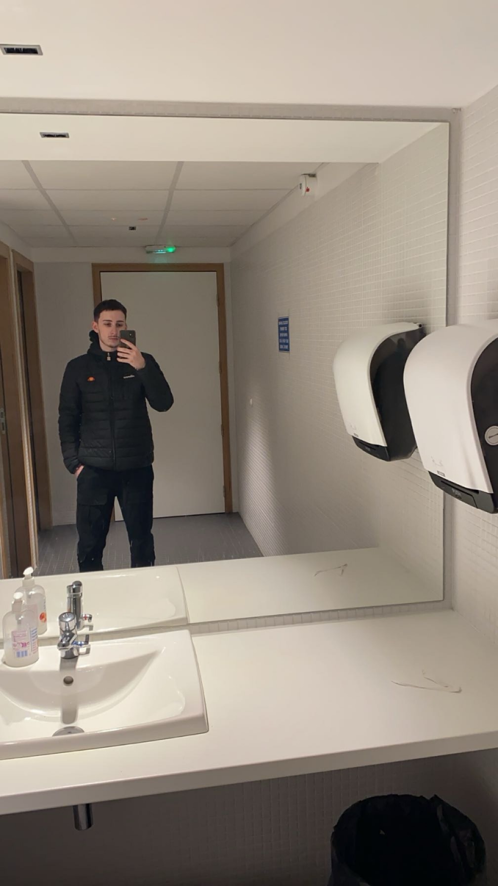 Profil de Abdelramane, 20 ans, Speed Dating Suisse à Goldswil b. Interlaken