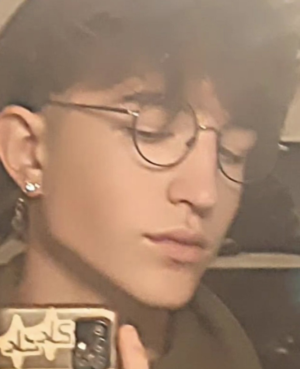 Profil de Elvedin, 18 ans, Speed Dating Suisse à Waldhäusern AG